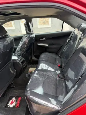 Toyota Camry SE 4dr Sedan (2.5L 4cyl 6A) 2013 Red