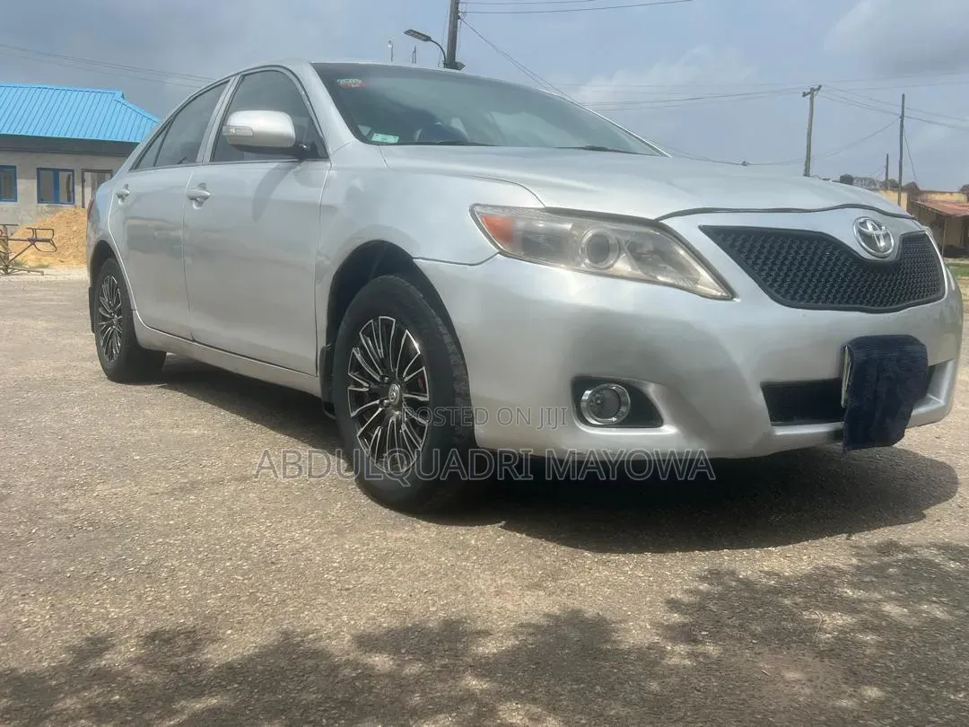 Toyota Camry 2008 Silver