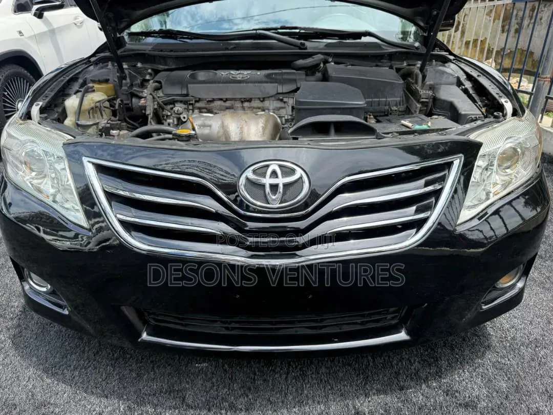 Toyota Camry 2010 Black