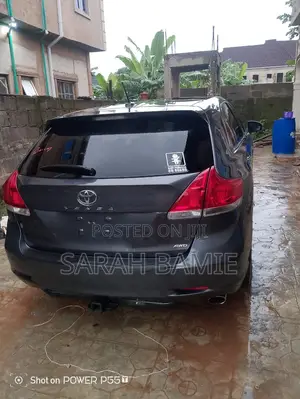 Toyota Venza 2011 Gray