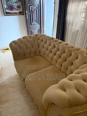 7 Sitters Couch