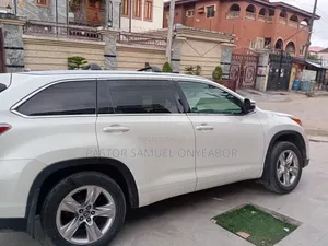 Toyota Highlander Limited V6 4x2 (3.5L 6cyl 6A) 2016 White