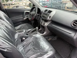 Toyota RAV4 2007 Red