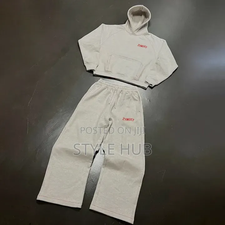 Sweathoodie and Pants