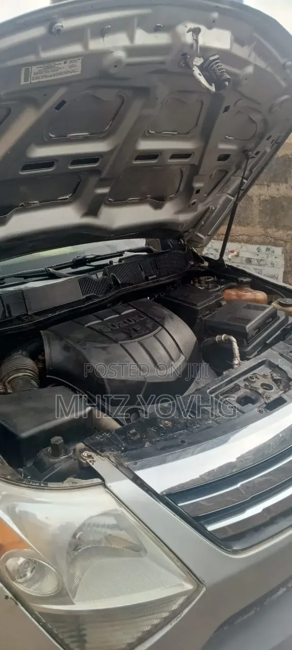 Suzuki XL-7 2009 Silver