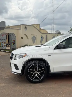 Mercedes-Benz GLE-Class 2016 White