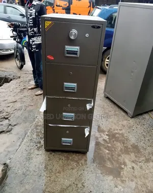 4-Drawer Fireproof Filing Cabinet / Fire-Resistant Document Cabinet