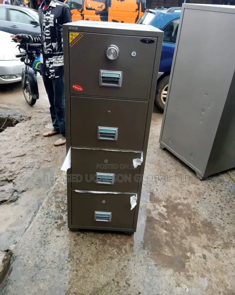 4-Drawer Fireproof Filing Cabinet / Fire-Resistant Document Cabinet