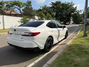 Toyota Camry 2025 White