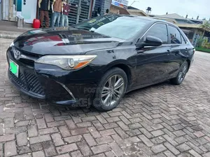 Toyota Camry 2016 Black