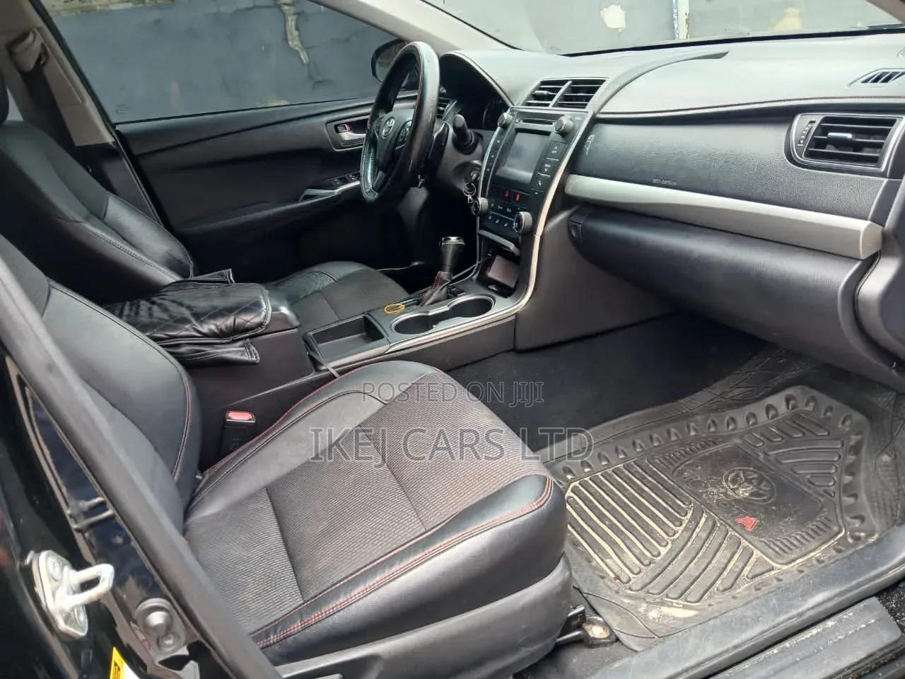 Toyota Camry 2016 Black