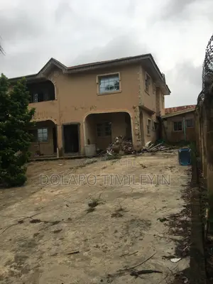 Furnished 5bdrm Block of Flats in Ologuneru for sale