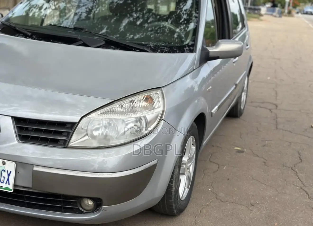 Renault 11 2011 Gray