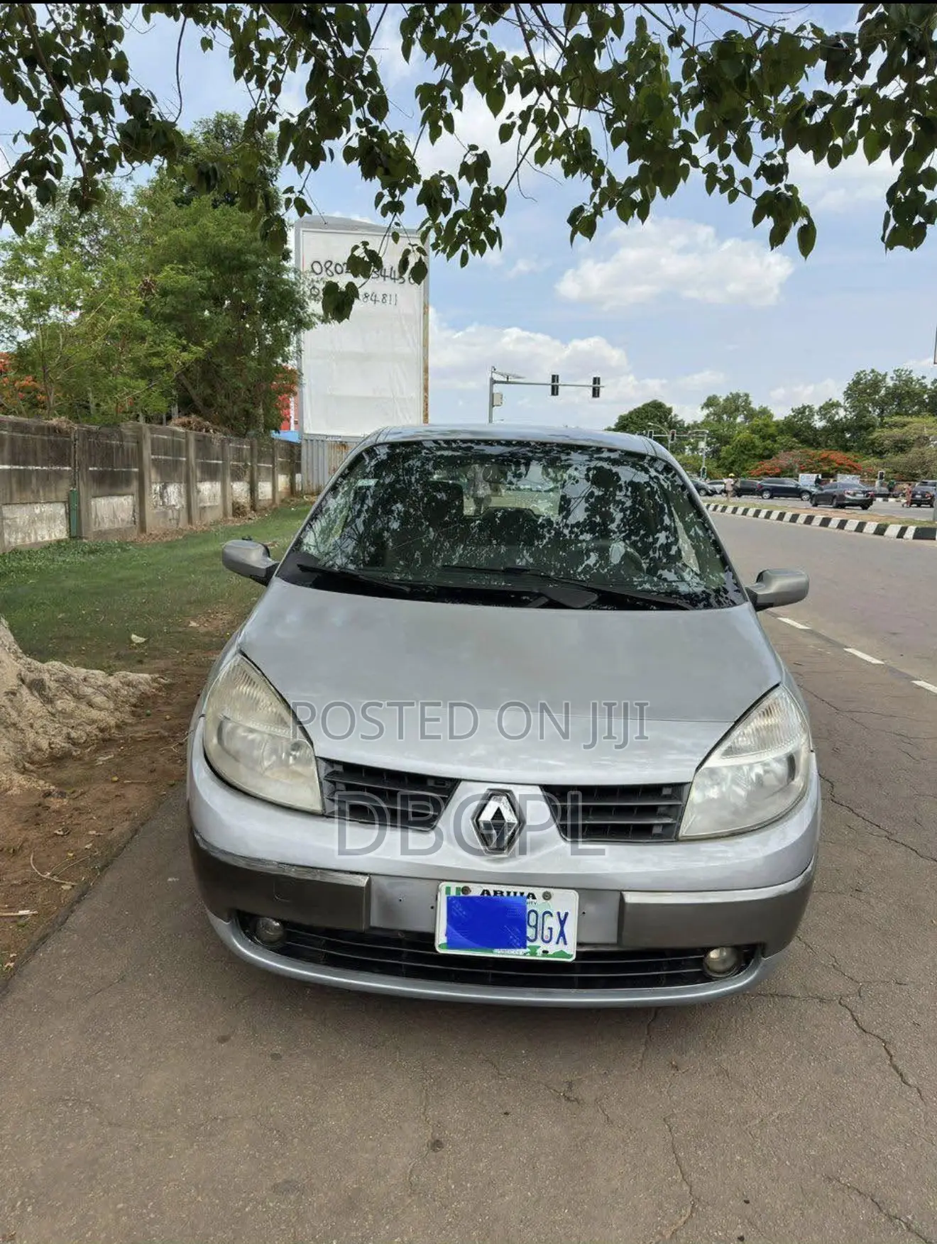 Renault 11 2011 Gray