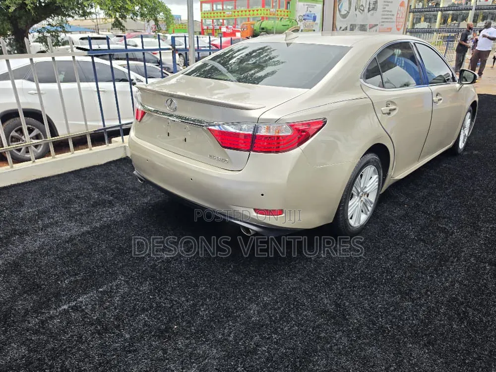 Lexus ES 2015 Gold