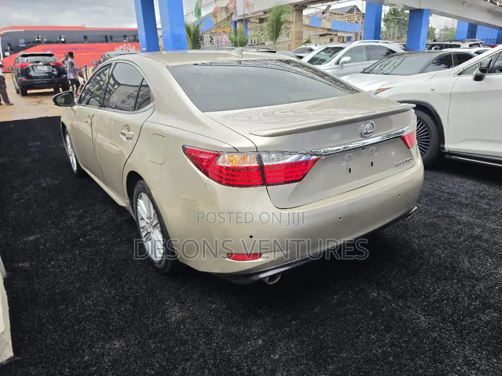 Lexus ES 2015 Gold