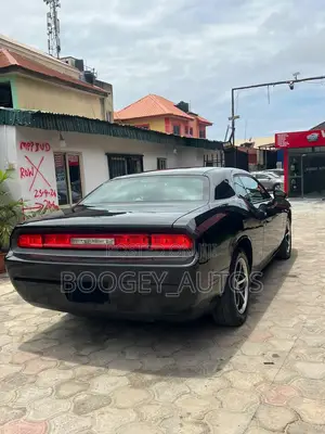 Dodge Challenger 2010 Gray