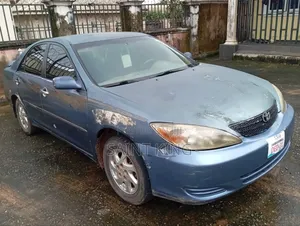 Toyota Camry 2004 Blue