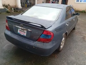 Toyota Camry 2004 Blue