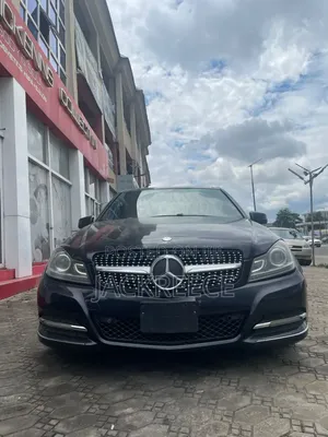Mercedes-Benz C300 2013 Black