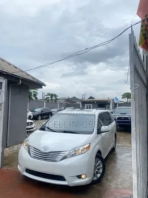 Sienna 012 for Hire