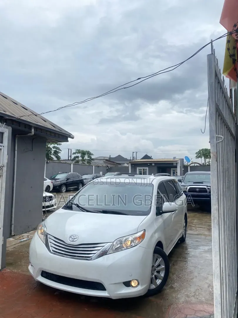 Sienna 012 for Hire