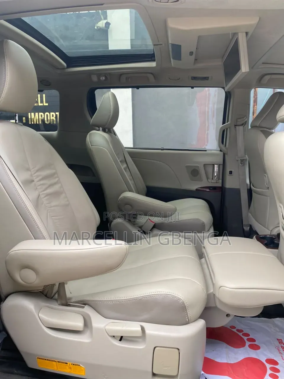 Sienna 012 for Hire