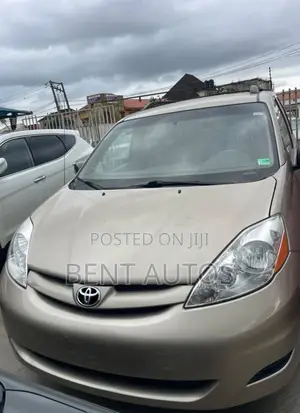 Toyota Sienna LE AWD 2006 Gold
