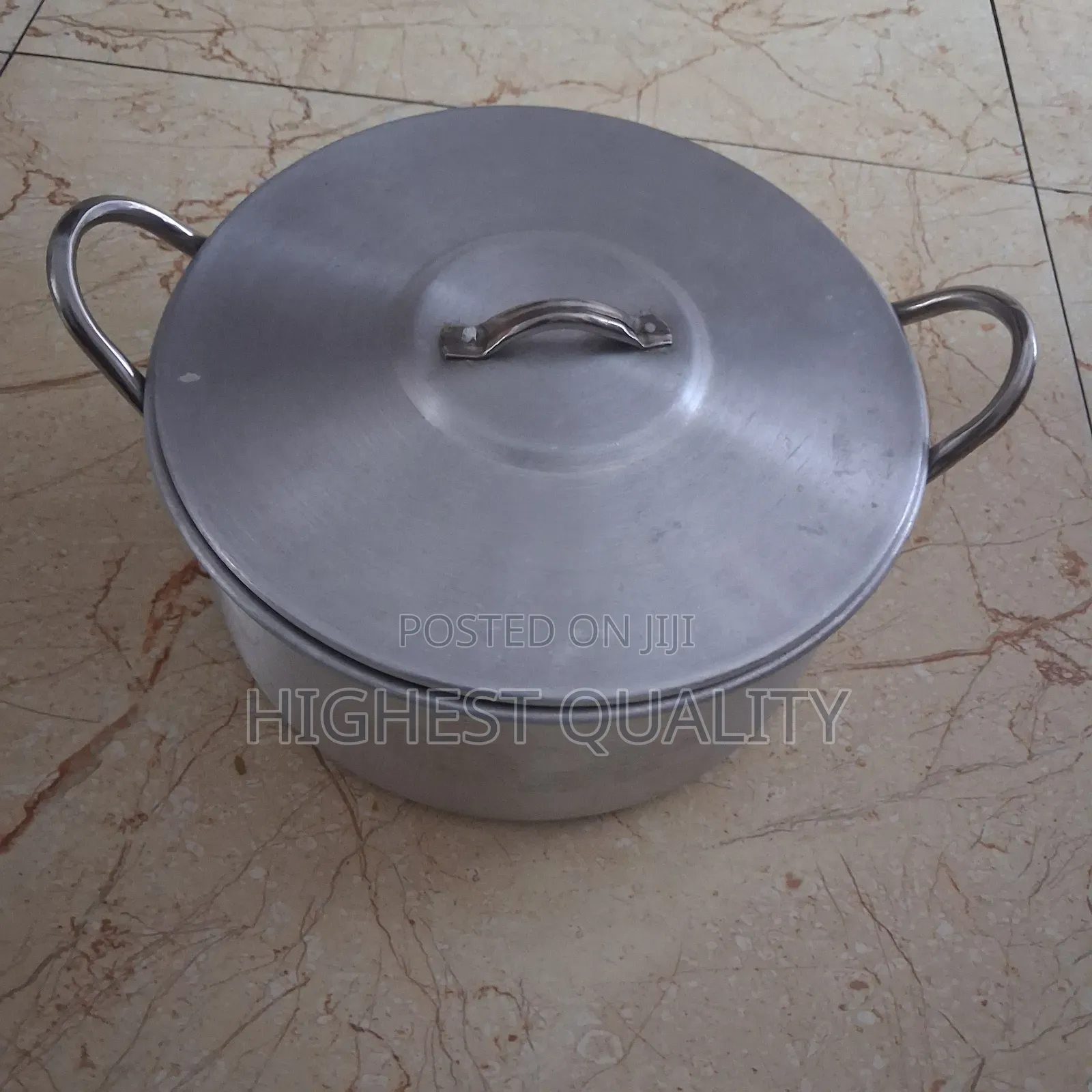 Medium Sized Aluminum Pot
