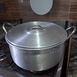 Medium Sized Aluminum Pot