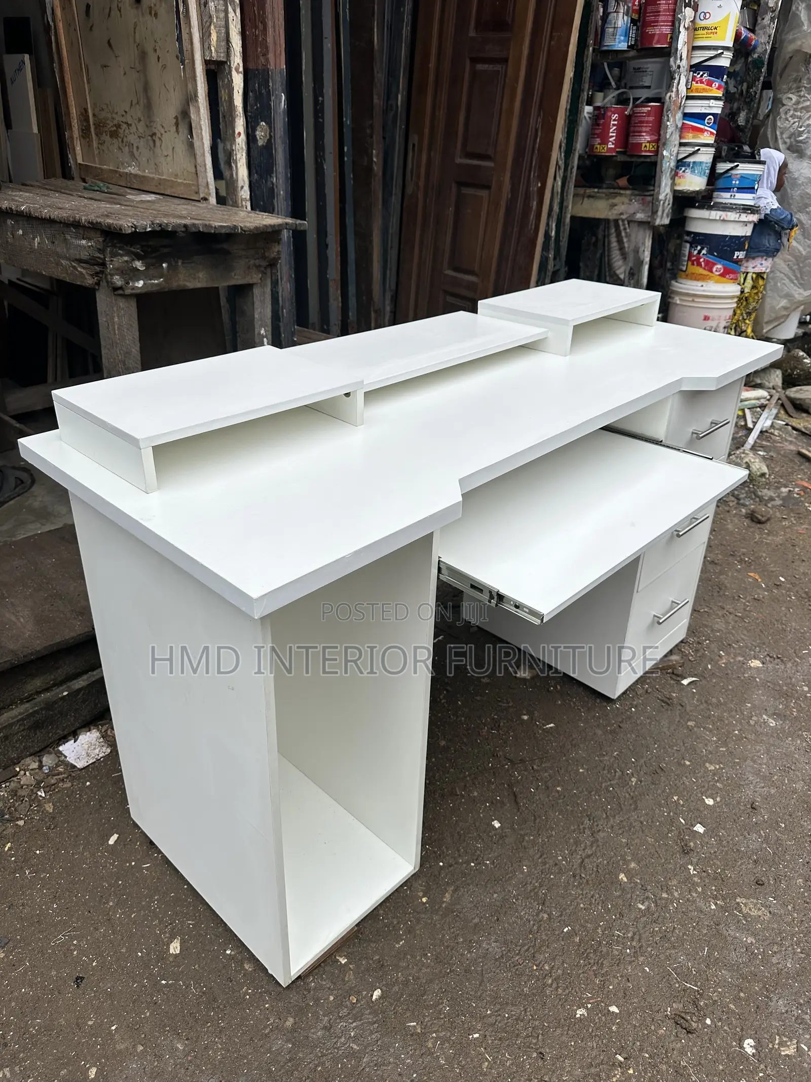 Studio Desk HDF
