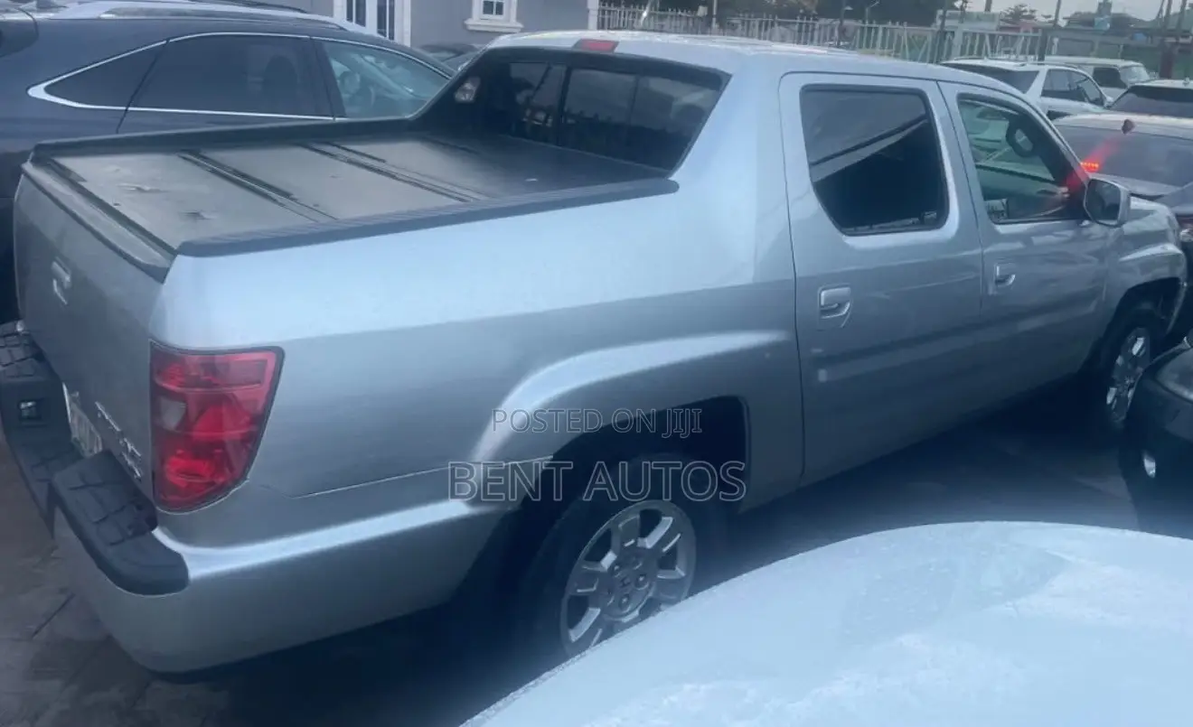 Honda Ridgeline 2009 Silver