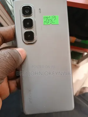 Infinix Hot 50 Pro+ 4G 128 GB Silver