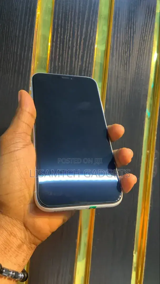 Apple iPhone XR 64 GB Red