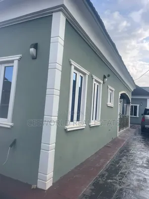 4bdrm Bungalow in Oke Ibukun Estate, Akala Express for rent