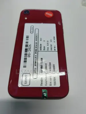 Apple iPhone XR 64 GB Red