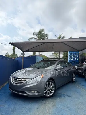 Hyundai Sonata Limited 2.0T Sedan (2.0L 4cyl 6A) 2013 Gray