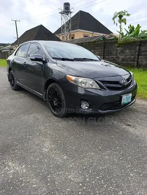 Toyota Corolla 2010 Black