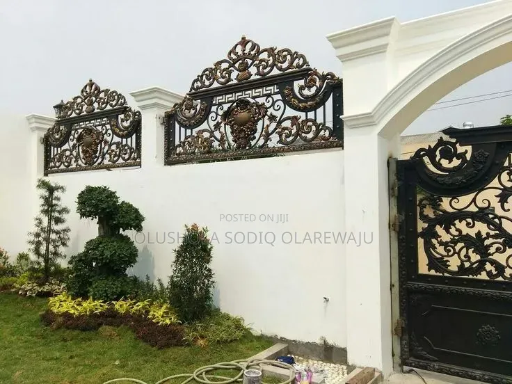 Luxury Fence Rail Collection