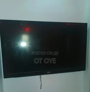 43 Inches LCD LG TV
