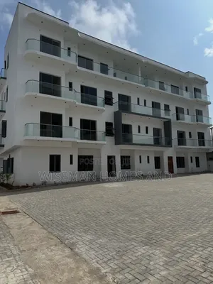 2bdrm Apartment in Orchid Road Lekki for rent