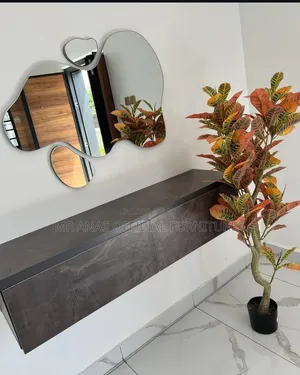 Consoles With Mirror