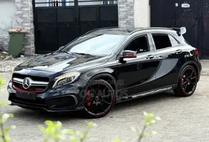 Mercedes-Benz GLA-Class 2016 Black