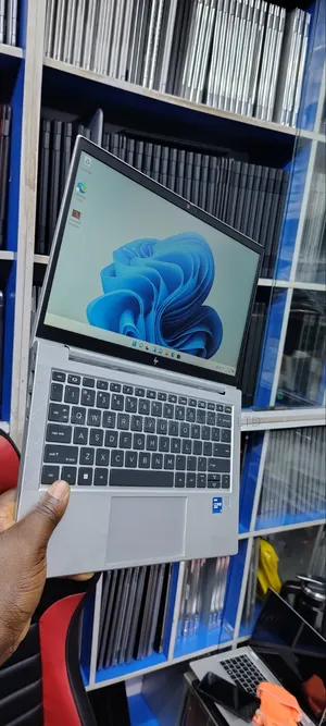 Laptop HP EliteBook 830 G8 16GB Intel Core i7 SSD 512GB