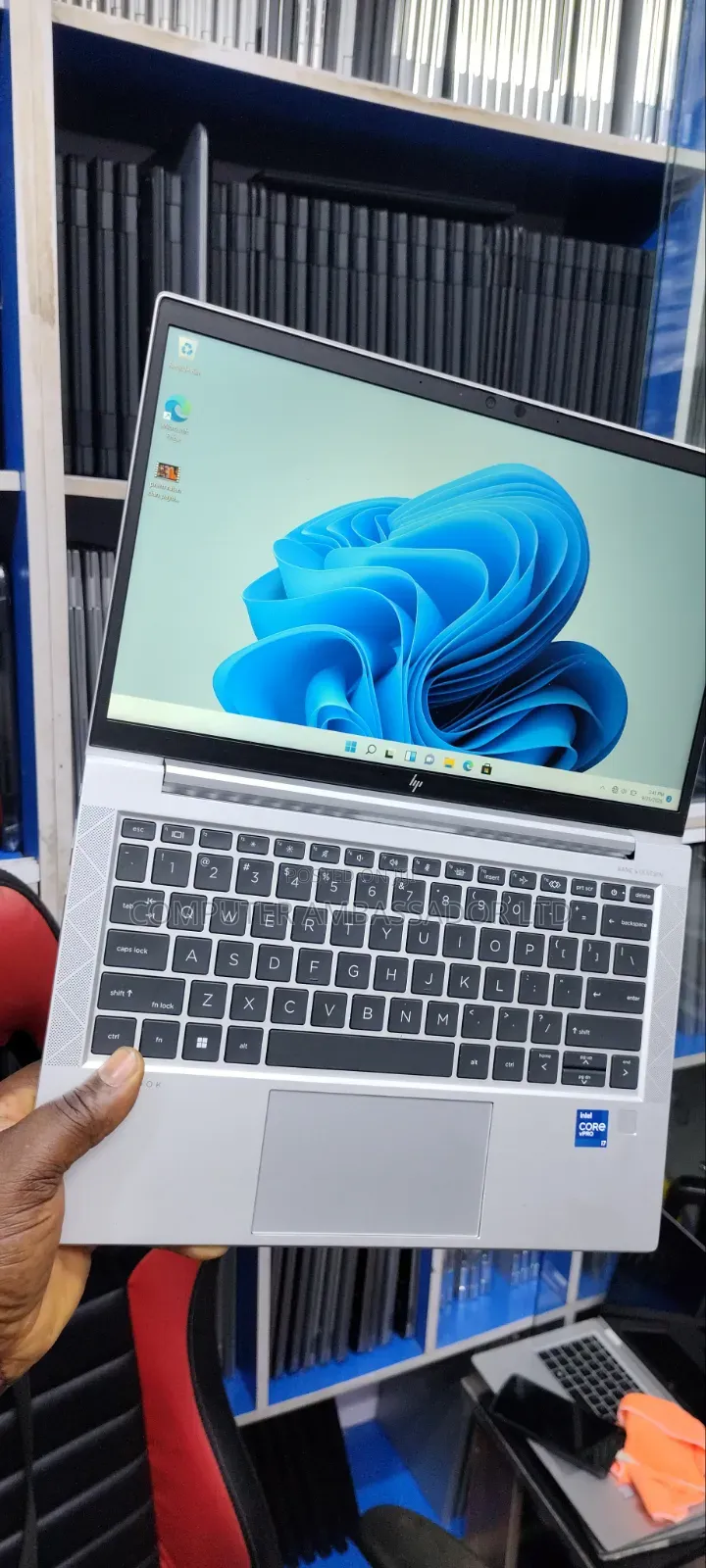 Laptop HP EliteBook 830 G8 16GB Intel Core i7 SSD 512GB