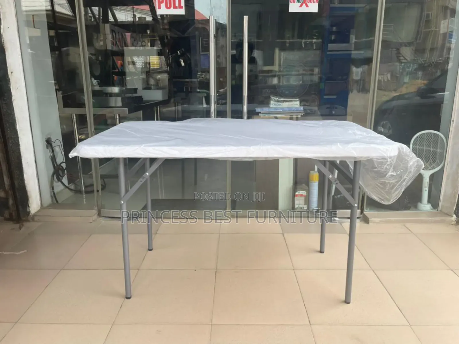 White Table of 6seater Events Table