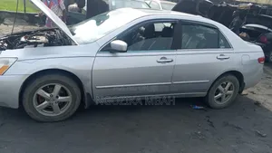 Honda Accord 2003 Silver