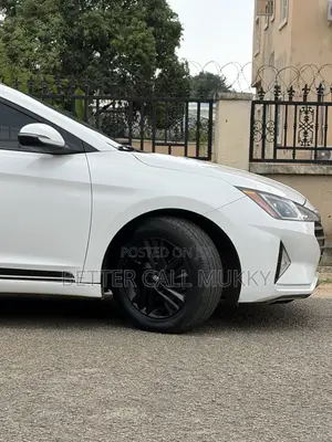 Hyundai Elantra Sport 2020 White