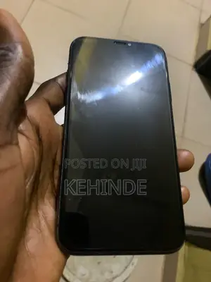 Apple iPhone 11 64 GB Black