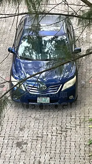 Toyota Camry Base 4dr Sedan (2.4L 4cyl 5M) 2009 Blue